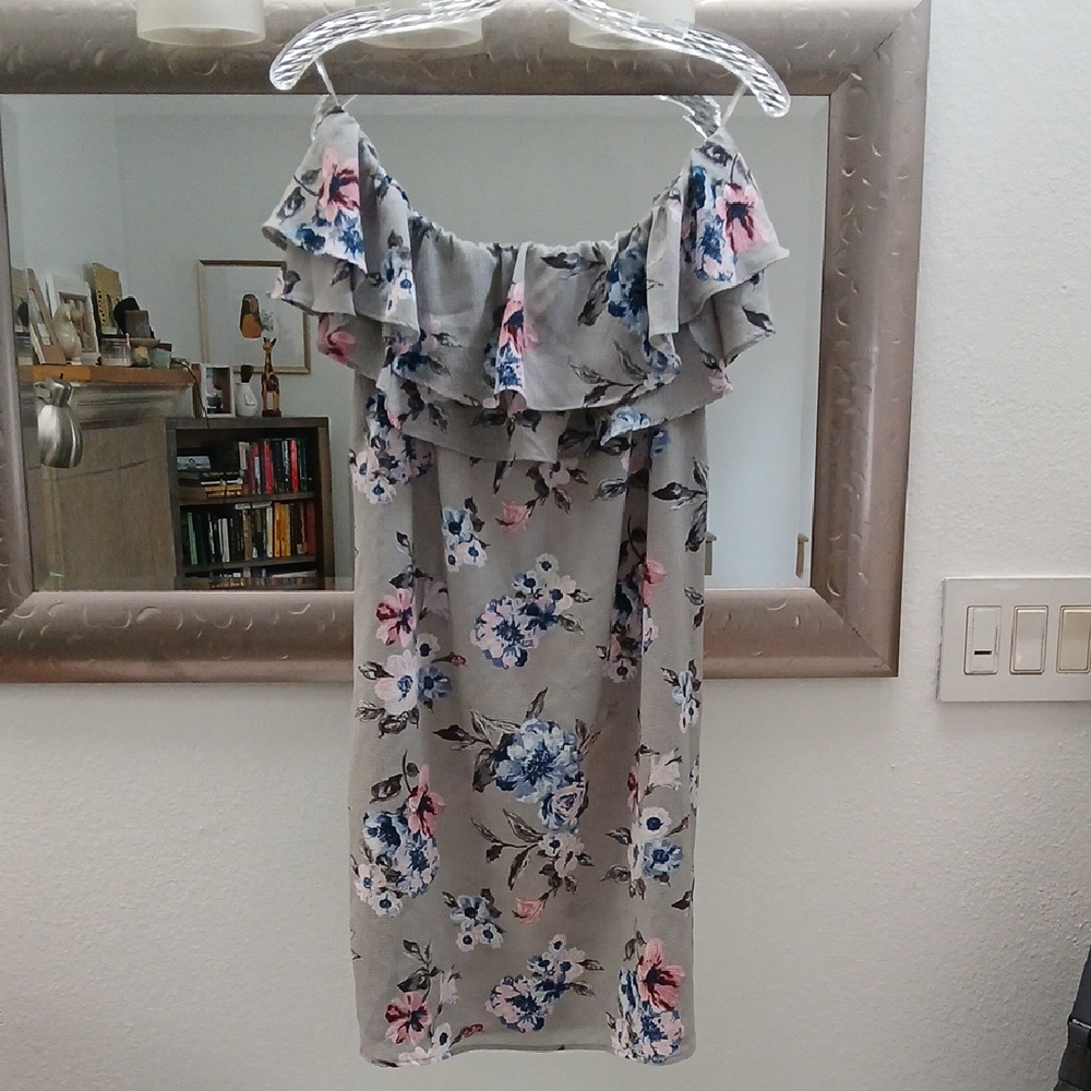 Sadie & Sage Gray Floral Off The Shoulder Ruffled Dress